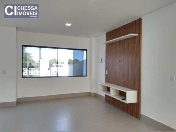 Imagem Sobrado com 2 Quartos à Venda ou Locação, 100 m² em Espinheiros - Itajaí