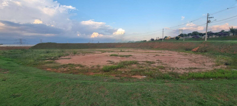 Terreno à Venda, 9.905 m² em Distrito Industrial - Jundiaí