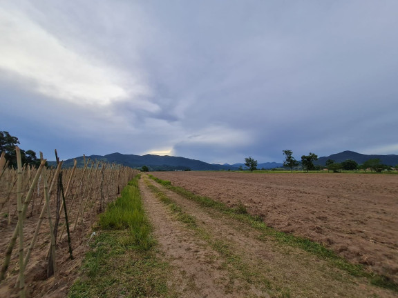Imagem Terreno à Venda, em Araçatuba - Imbituba Imagem Terreno à Venda, em Araçatuba - Imbituba