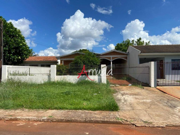 Casa com 3 Quartos à Venda, 167 m² em Tropical  - Cascavel