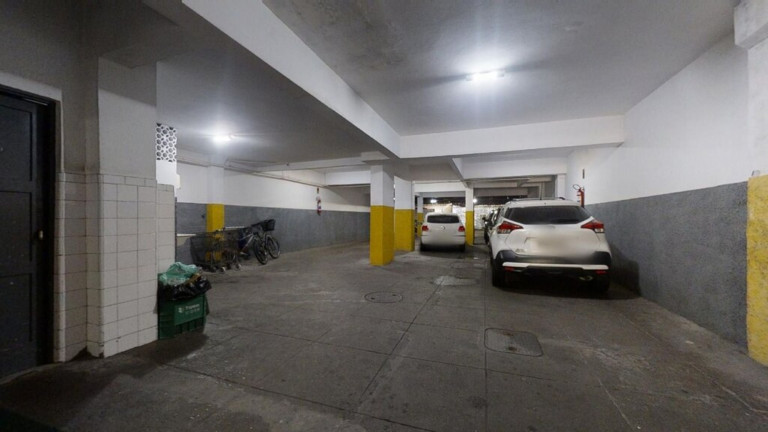 Imagem Imóvel com 3 Quartos à Venda, 120 m² em Laranjeiras - Rio De Janeiro Imagem Imóvel com 3 Quartos à Venda, 120 m² em Laranjeiras - Rio De Janeiro