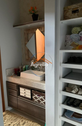 Imagem Casa com 3 Quartos à Venda, 182 m² em Parque Jardim Murayama - Mogi Mirim Imagem Casa com 3 Quartos à Venda, 182 m² em Parque Jardim Murayama - Mogi Mirim