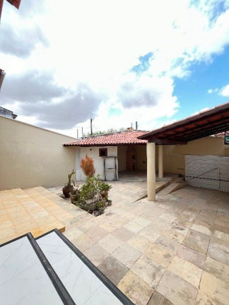 Imagem Casa com 3 Quartos à Venda, 270 m² em Maraponga - Fortaleza Imagem Casa com 3 Quartos à Venda, 270 m² em Maraponga - Fortaleza
