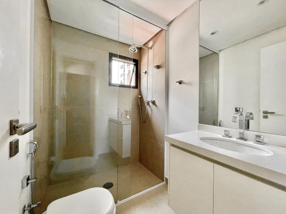Imagem Apartamento com 3 Quartos à Venda, 192 m² em Aclimação - São Paulo Imagem Apartamento com 3 Quartos à Venda, 192 m² em Aclimação - São Paulo