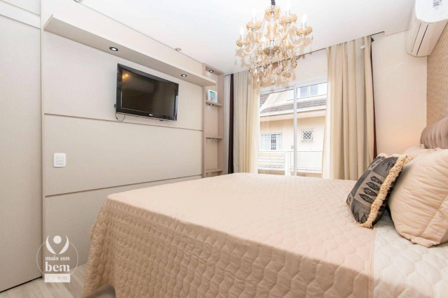 Imagem Sobrado com 3 Quartos à Venda, 160 m² em Xaxim - Curitiba