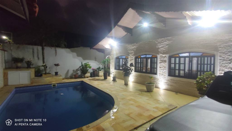 Imagem Casa com 4 Quartos à Venda, 187 m² em Balneario Florida - Praia Grande Imagem Casa com 4 Quartos à Venda, 187 m² em Balneario Florida - Praia Grande