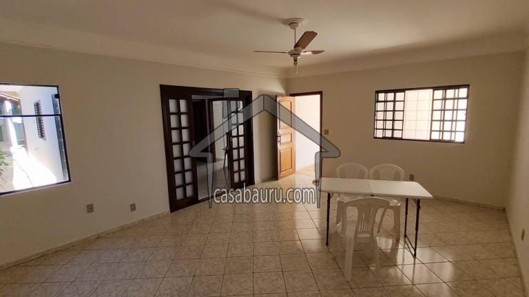 Imagem Casa com 3 Quartos à Venda, 360 m² em Vila Industrial - Bauru