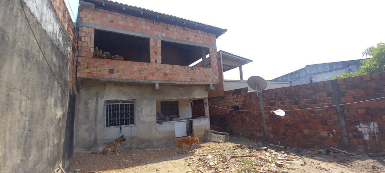 Imagem Casa com 5 Quartos à Venda, em Santo Agostinho - Manaus Imagem Casa com 5 Quartos à Venda, em Santo Agostinho - Manaus