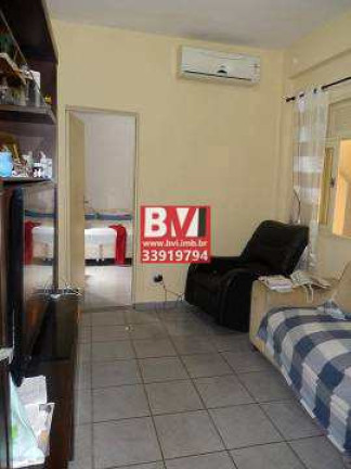 Imagem Casa com 2 Quartos à Venda, 340 m² em Penha Circular - Rio De Janeiro Imagem Casa com 2 Quartos à Venda, 340 m² em Penha Circular - Rio De Janeiro