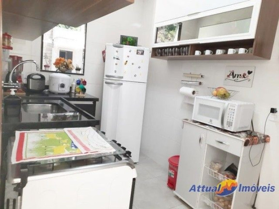 Imagem Casa com 2 Quartos à Venda, 65 m² em Meudon - Teresópolis