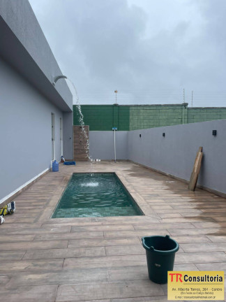 Imagem Casa com 3 Quartos à Venda, 400 m² em Campos Dos Goytacazes Imagem Casa com 3 Quartos à Venda, 400 m² em Campos Dos Goytacazes