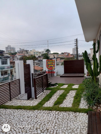 Imagem Casa com 3 Quartos à Venda, 306 m² em Capoeiras - Florianópolis Imagem Casa com 3 Quartos à Venda, 306 m² em Capoeiras - Florianópolis