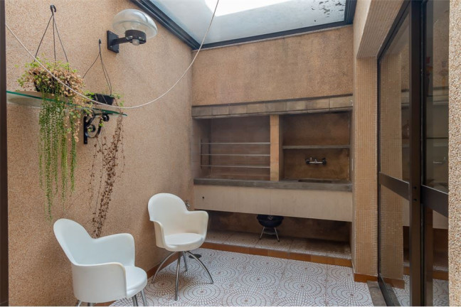 Imagem Casa com 7 Quartos à Venda, em Pacaembu - São Paulo Imagem Casa com 7 Quartos à Venda, em Pacaembu - São Paulo
