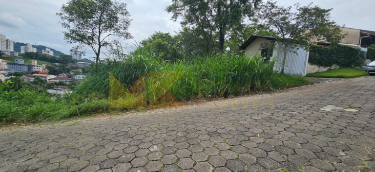 Imóvel à Venda, 634 m² em Velha - Blumenau