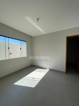 Casa de Condomínio com 3 Quartos à Venda, 200 m² em Campos Dos Goytacazes