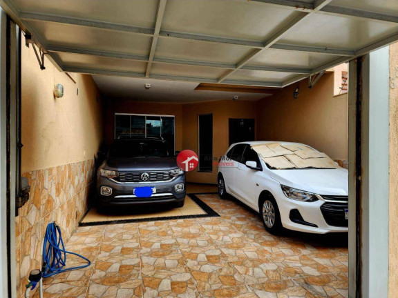 Imagem Casa com 3 Quartos à Venda, 140 m² em Cabral - Contagem