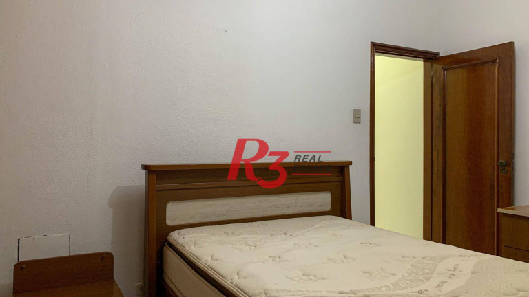 Imagem Sobrado com 3 Quartos para Alugar, 204 m² em Aparecida - Santos