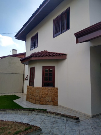 Casa com 6 Quartos para Alugar ou Temporada, 342 m² em Jardim Das Samambaias - Jundiaí