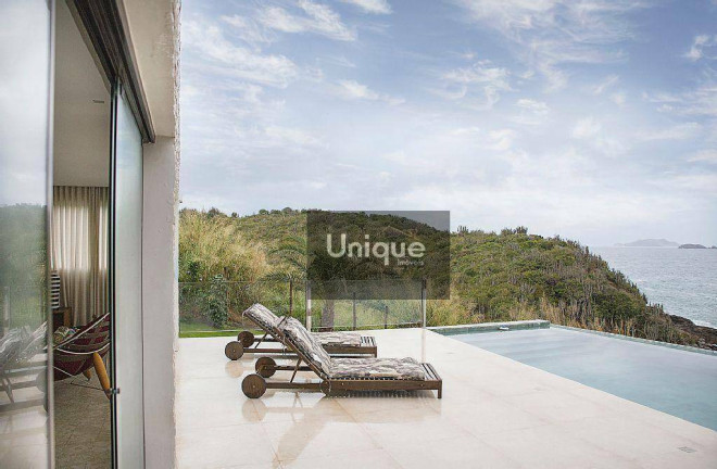 Imagem Casa com 4 Quartos à Venda, 270 m² em Ferradurinha - Armação Dos Búzios Imagem Casa com 4 Quartos à Venda, 270 m² em Ferradurinha - Armação Dos Búzios
