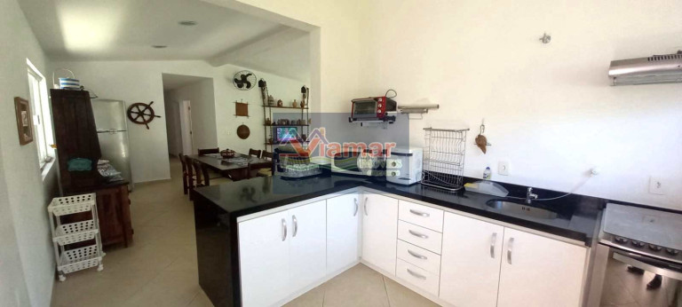 Imagem Casa com 4 Quartos à Venda, 213 m² em Jardim Virgínia - Guarujá Imagem Casa com 4 Quartos à Venda, 213 m² em Jardim Virgínia - Guarujá