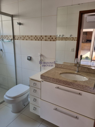 Imagem Casa com 3 Quartos à Venda, 196 m² em São Francisco - Campo Grande Imagem Casa com 3 Quartos à Venda, 196 m² em São Francisco - Campo Grande