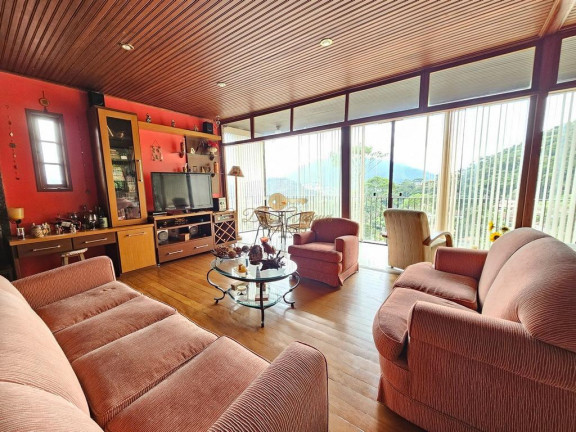 Imagem Casa com 4 Quartos à Venda, 500 m² em Iucas - Teresópolis Imagem Casa com 4 Quartos à Venda, 500 m² em Iucas - Teresópolis