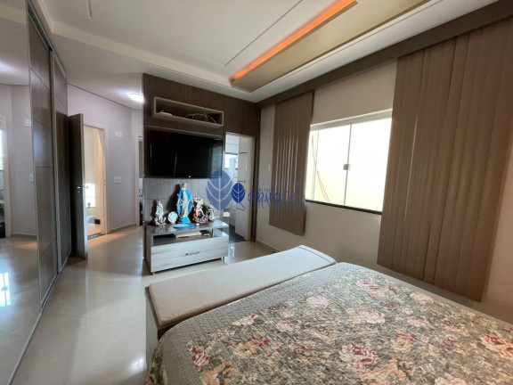 Sobrado com 4 Quartos à Venda, 270 m² em Parque Brasília 2ª Etapa - Anápolis