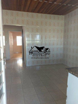 Imagem Casa com 2 Quartos à Venda, 99 m² em Santa Luzia - Guaratinguetá Imagem Casa com 2 Quartos à Venda, 99 m² em Santa Luzia - Guaratinguetá