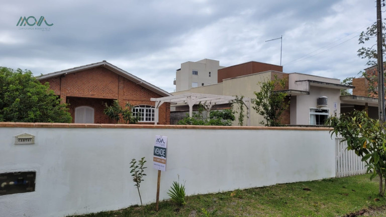 Casa com 3 Quartos à Venda, 118 m² em Brandalize - Itapoá