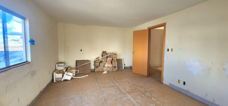Imagem Imóvel com 6 Quartos à Venda, 112 m² em Recanto Das Emas - Brasília Imagem Imóvel com 6 Quartos à Venda, 112 m² em Recanto Das Emas - Brasília
