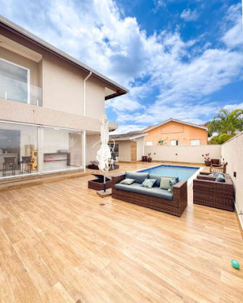 Casa com 4 Quartos à Venda, 450 m² em  Alphaville - Santana De Parnaíba