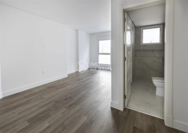 Imagem Apartamento com 4 Quartos à Venda, 210 m² em Praia Brava - Itajaí Imagem Apartamento com 4 Quartos à Venda, 210 m² em Praia Brava - Itajaí