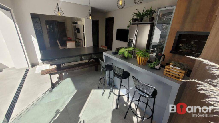 Imagem Casa com 4 Quartos à Venda, 245 m² em Escola Agrícola - Blumenau Imagem Casa com 4 Quartos à Venda, 245 m² em Escola Agrícola - Blumenau
