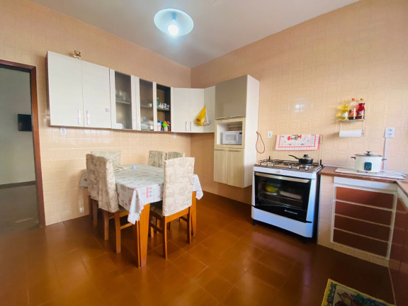 Imagem Casa com 3 Quartos à Venda, 300 m² em Centro - Tatuí Imagem Casa com 3 Quartos à Venda, 300 m² em Centro - Tatuí