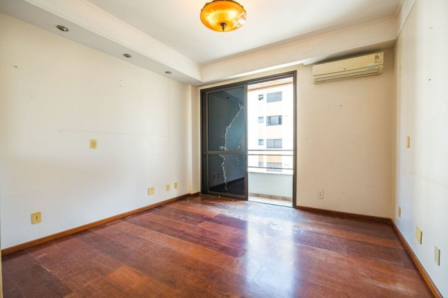 Imagem Apartamento com 4 Quartos à Venda, 254 m² em Centro - Florianópolis Imagem Apartamento com 4 Quartos à Venda, 254 m² em Centro - Florianópolis
