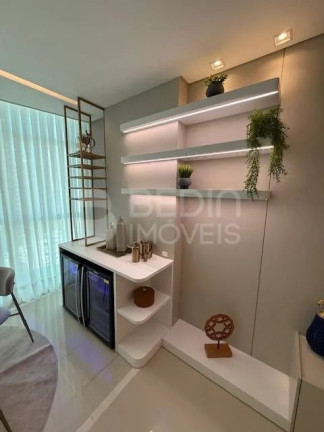 Imagem Apartamento com 3 Quartos à Venda, 135 m² em Centro - Balneário Camboriú Imagem Apartamento com 3 Quartos à Venda, 135 m² em Centro - Balneário Camboriú