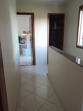 Imagem Casa com 6 Quartos à Venda, 260 m² em Olaria - Guarapari Imagem Casa com 6 Quartos à Venda, 260 m² em Olaria - Guarapari