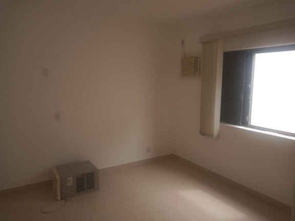 Imagem Casa com 3 Quartos para Alugar, 190 m² em Jardim Nasralla - Bauru