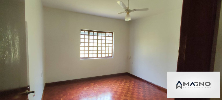 Imagem Casa com 3 Quartos à Venda, 131 m² em Coqueiral - Cascavel Imagem Casa com 3 Quartos à Venda, 131 m² em Coqueiral - Cascavel