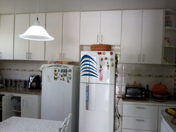 Imagem Casa com 4 Quartos à Venda, 340 m² em Busca Vida - Camaçari