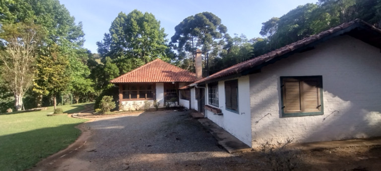 Imagem Chácara com 4 Quartos à Venda, em Retiro - Cunha Imagem Chácara com 4 Quartos à Venda, em Retiro - Cunha