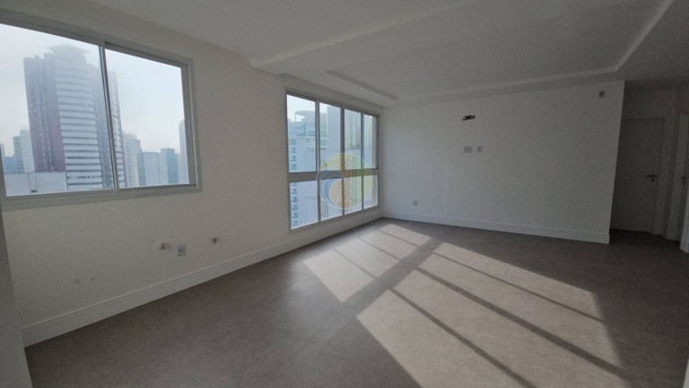 Imagem Apartamento com 4 Quartos à Venda, 142 m² em Centro - Balneário Camboriú Imagem Apartamento com 4 Quartos à Venda, 142 m² em Centro - Balneário Camboriú