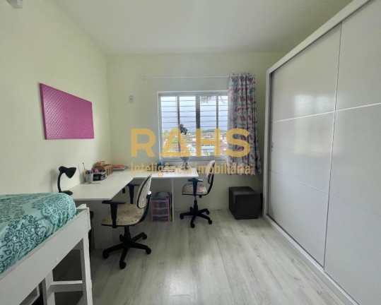 Imagem Casa com 3 Quartos à Venda, 150 m² em São Marcos - Joinville