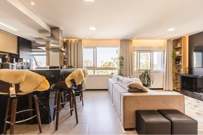 Apartamento com 2 Quartos à Venda, 82 m² em Jardim Lindóia - Porto Alegre