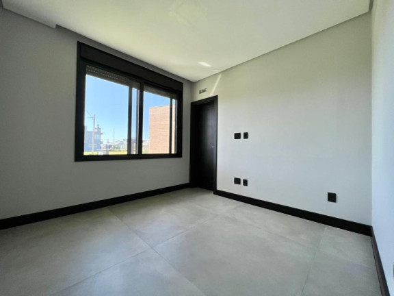 Imagem Casa com 4 Quartos à Venda, 238 m² em Rainha Do Mar - Capao Da Canoa Imagem Casa com 4 Quartos à Venda, 238 m² em Rainha Do Mar - Capao Da Canoa