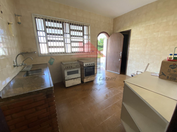 Imagem Casa com 3 Quartos à Venda, 393 m² em Belmira Novaes - Peruíbe Imagem Casa com 3 Quartos à Venda, 393 m² em Belmira Novaes - Peruíbe
