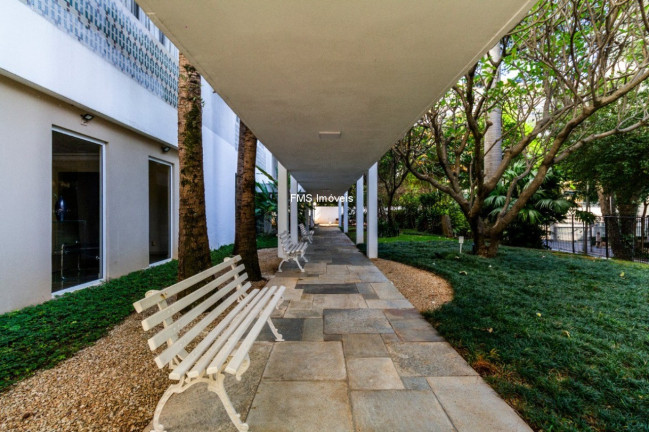 Imagem Imóvel com 3 Quartos à Venda, 145 m² em Higienópolis - São Paulo Imagem Imóvel com 3 Quartos à Venda, 145 m² em Higienópolis - São Paulo