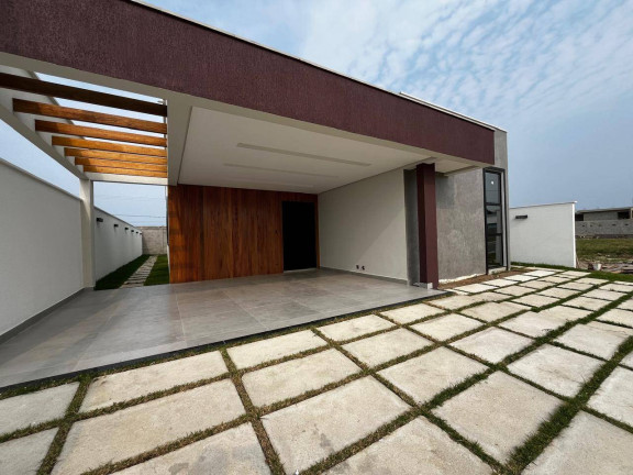 Casa com 3 Quartos à Venda,  em Nova São Pedro - São Pedro Da Aldeia