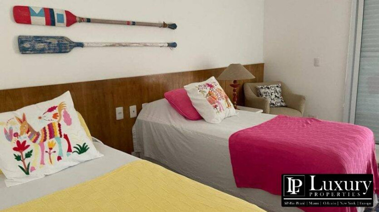 Imagem Casa de Condomínio com 5 Quartos à Venda, em Iporanga - Guarujá Imagem Casa de Condomínio com 5 Quartos à Venda, em Iporanga - Guarujá