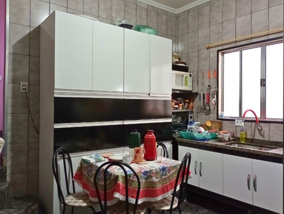 Imagem Sobrado com 5 Quartos à Venda, 179 m² em Vila Amélia - Poá Imagem Sobrado com 5 Quartos à Venda, 179 m² em Vila Amélia - Poá